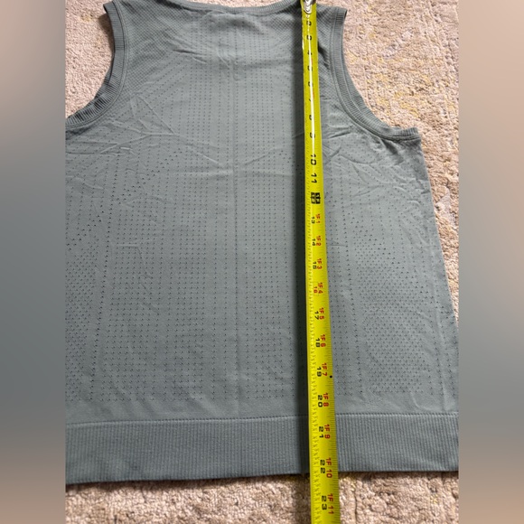 Athleta In Motion Tank - Picture 6 of 7